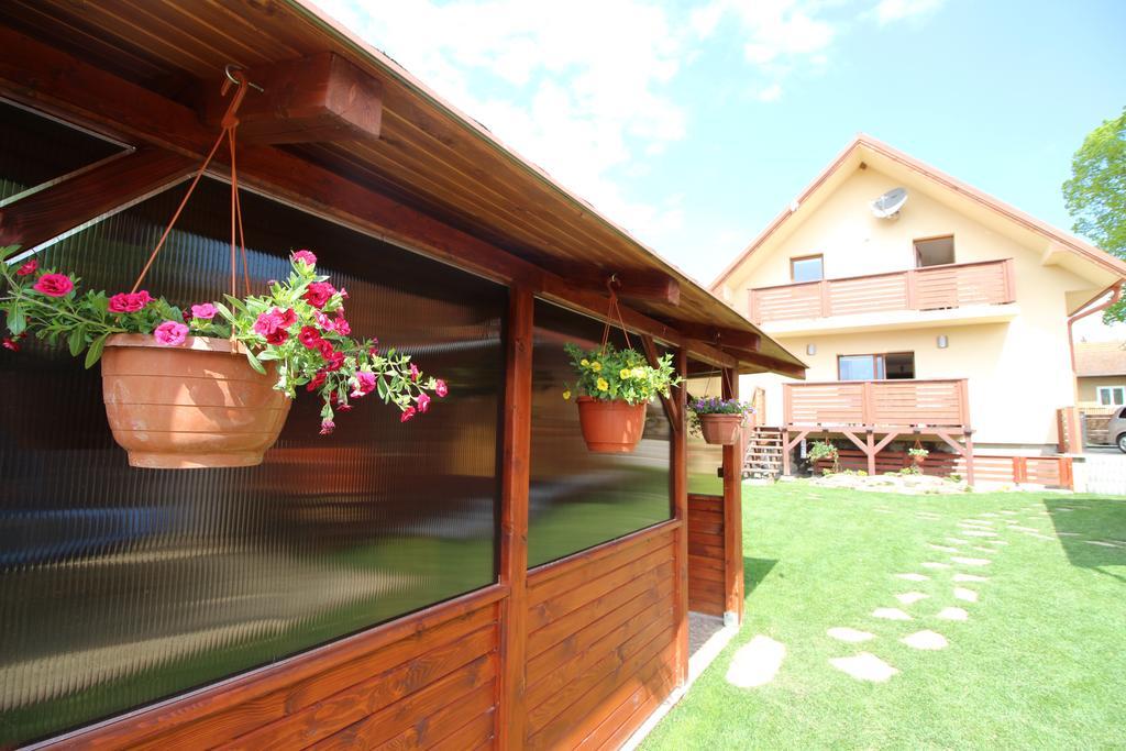 Villa Lienka Bešeňová 外观 照片