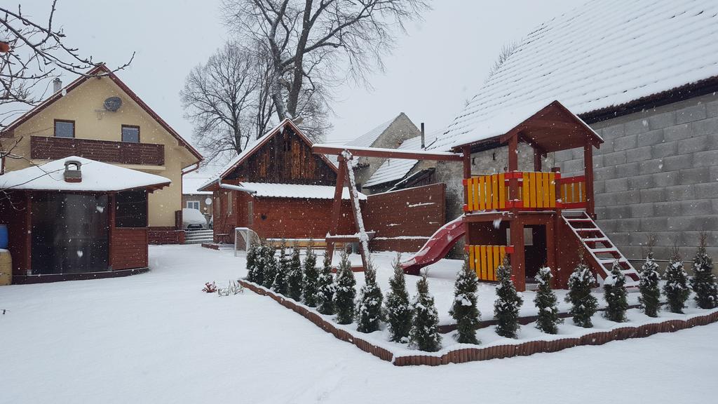 Villa Lienka Bešeňová 外观 照片