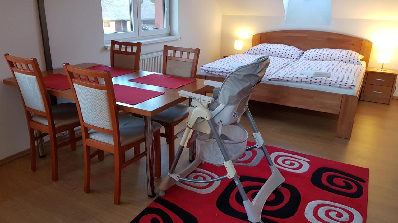 Villa Lienka Bešeňová 外观 照片
